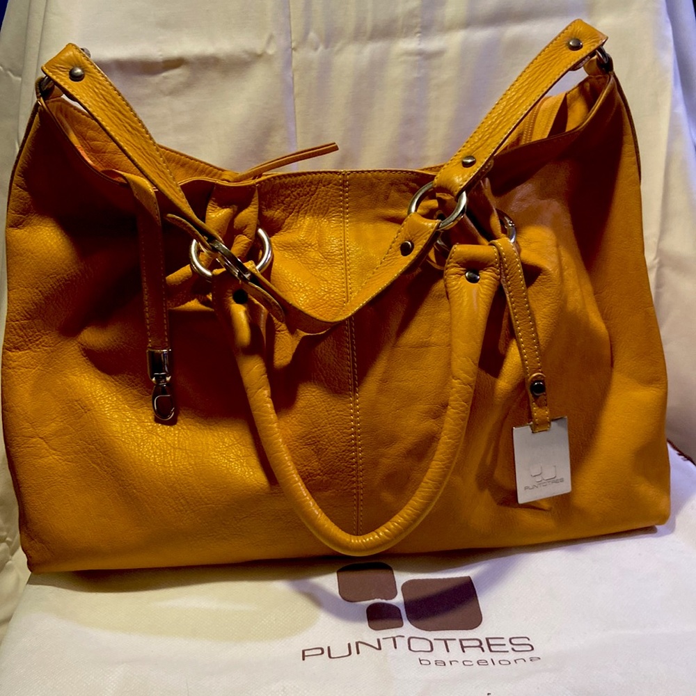 Puntotres Barcelona womens purse